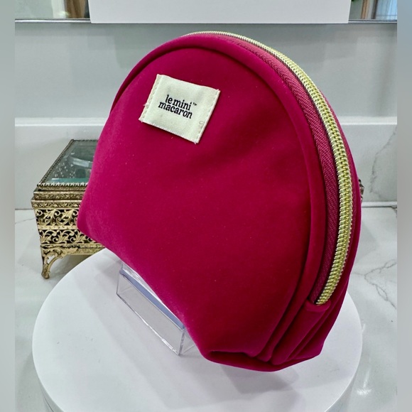 Le Mini Macaron Magenta Velour Makeup/Cosmetics Bag - EUC - Picture 5 of 13